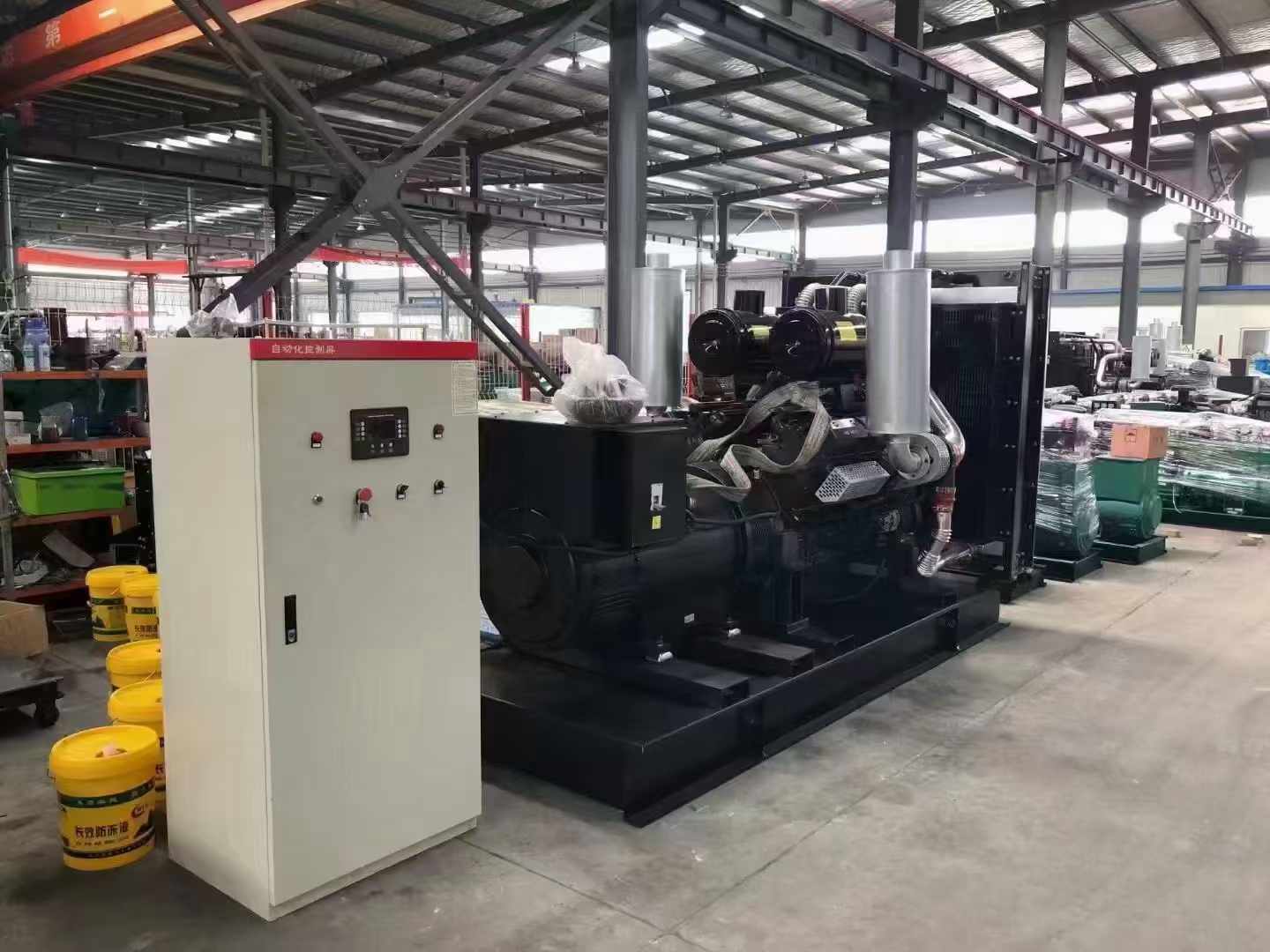 利国镇柴油发电机运行时的噪音和振动水平如何？