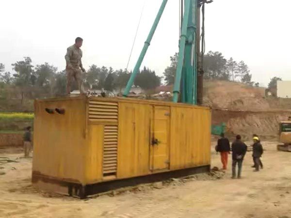 利国镇如何判断水冷式机油散热器密封件是否需要更换？
